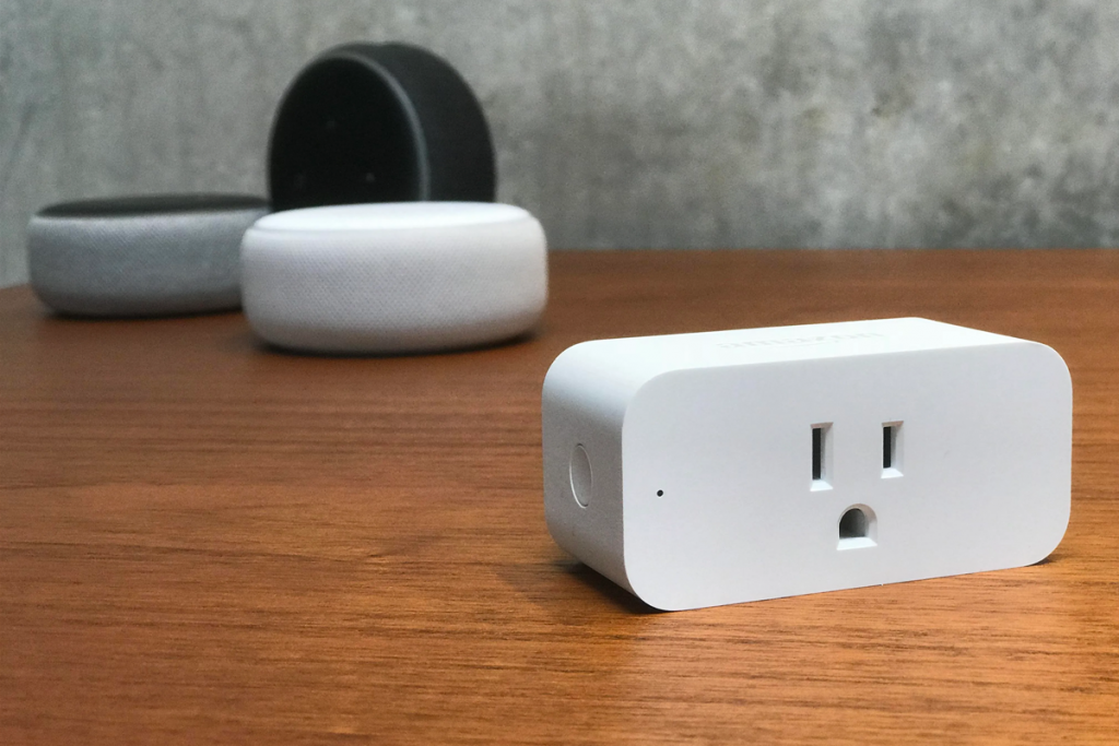 Forget Your Phone, This Mini Smart Plug Manages Your Home